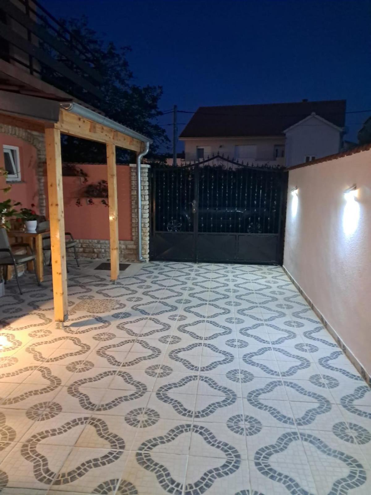 Apartament Bubica *